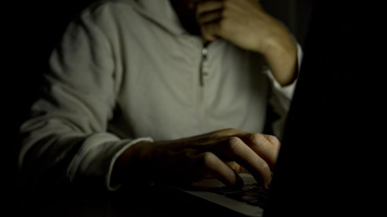 Bilder unvorstellbare Grausamkeiten an Kindern haben die 4 Männer auf ihrer Plattform 400.000 Abonnenten zur Verfügung gestellt.