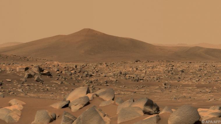 Chinesischer Rover landete am Mars.