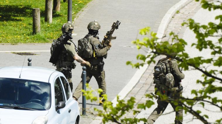 Das SEK sicherte den Einsatzort ab.