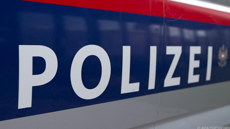 Der Verletzte wurde ins UKH Linz eingeliefert, informierte die Polizei.