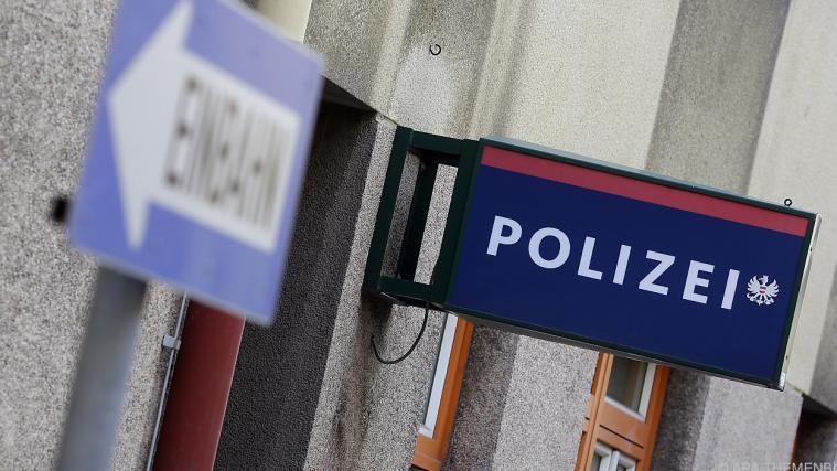 Die Grazer Polizei ist bei einer Bluttat im Bezirk Gries gefordert.