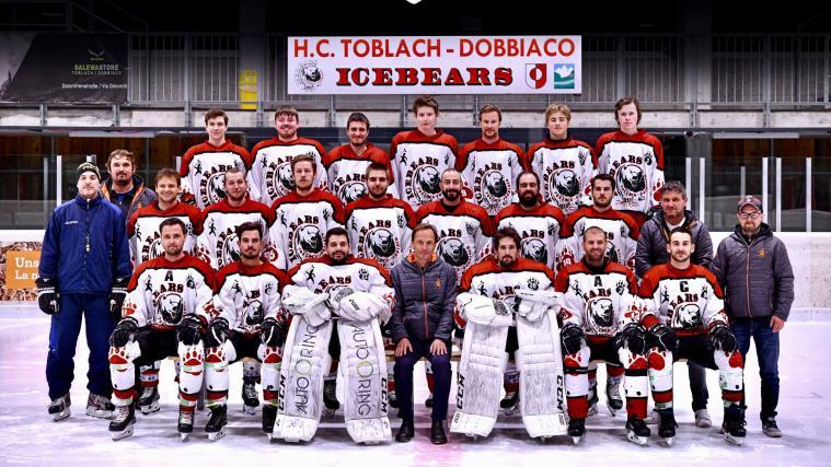Die Mannschaft des AHC Toblach Icebears gewann vor einem guten Monat die IHL Division I und macht jetzt vom Aufstiegsrecht in die IHL Gebrauch.