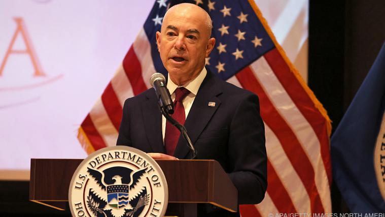 Heikle Aufgabe für US-Heimatschutzminister Alejandro Mayorkas.