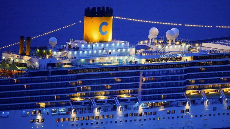 Hier liegt die Costa Deliziosa im Hafen von Barcelona (Archivbild).
