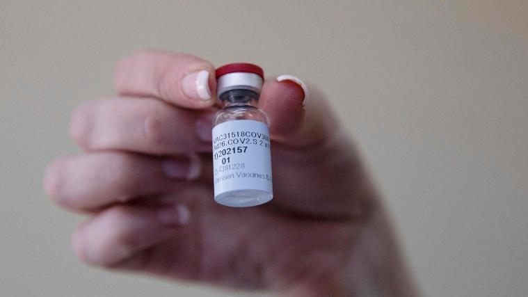 Noch dieses Jahr könnte er zugelassen werden: Der französisch-britische Impfstoff der Konzerne Sanofi und GSK zeigt vielversprechende Resultate. Er könnte im Kampf gegen Mutationen eine Rolle spielen.