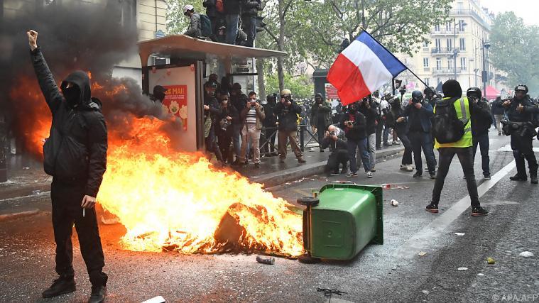 Proteste in Paris zum 1. Mai.