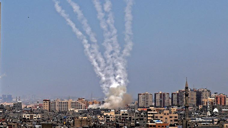 Raketen aus Gaza schlagen in Städten in Israel ein – 2 Frauen sind gestorben.