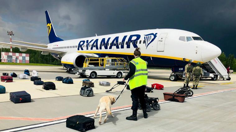 Belarussische Behörden haben vor knapp 2 Wochen einen Ryanair-Flug von Athen nach Vilnius zu einer Zwischenlandung in Minsk gezwungen.