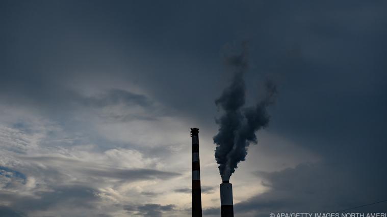 Fossilie Energieträger wie Kohle heizen die Klimakrise an.