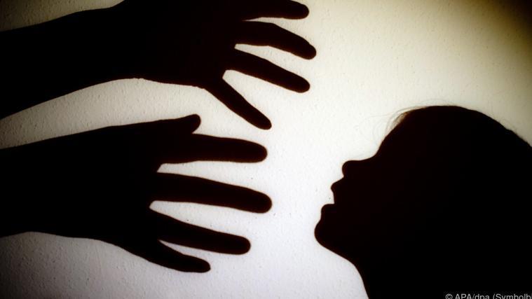 In Oberösterreich soll ein 16-Jähriger ein 7-jähriges Mädchen sexuell missbraucht haben.