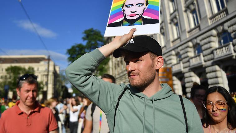 In Ungarn wurde ein umstrittenes LGBT-Gesetz verabschiedet.