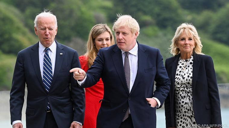 US-Präsident Biden mit dem Gastgeber, Großbritanniens Premier Johnson.