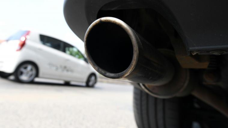 Wegen der Verkehrseinschränkungen im Jahr 2020 gelangte weniger Stickstoffdioxid in die Luft.