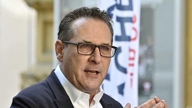 Das Verfahren gegen Strache ist für 4 Tage anberaumt. Ob ein Urteilsspruch bereits am Freitag erfolgt, ist aber fraglich.