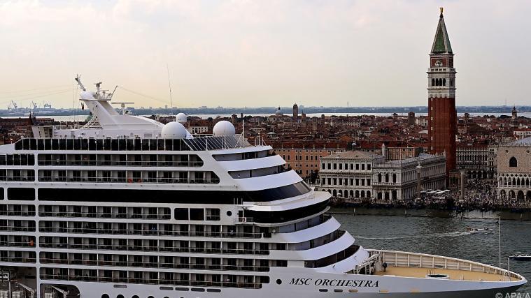 Es besteht kein Einlass mehr in die Serenissima für Ozanriesen.