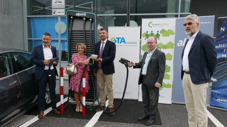 Fast 200 Ladesäulen für E-Fahrzeuge gibt es in Südtirol.