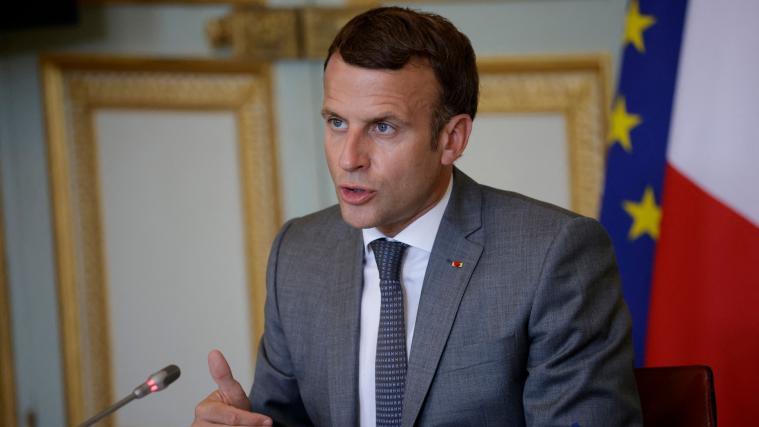 Frankreichs Staatschef Emmanuel Macron verschärft die Maßnahmen gegen das Coronavirus in seinem Land.
