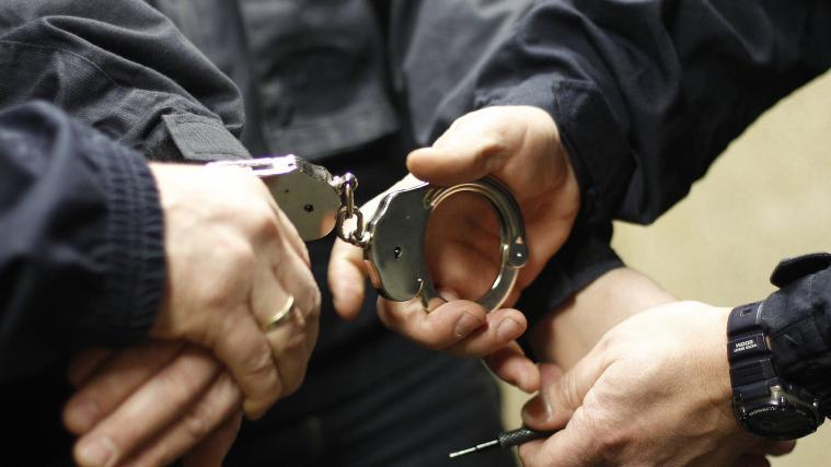 Für einen wegen Terrorismus verdächtigten Tunesier klickten in Italien die Handschellen.