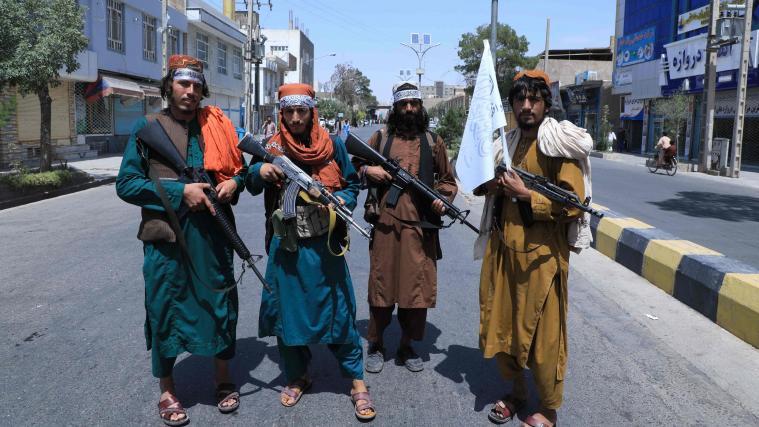 Aufgrund der Machtübernahme der Taliban frieren internationale Organisationen das Geld für Afghanistan ein.