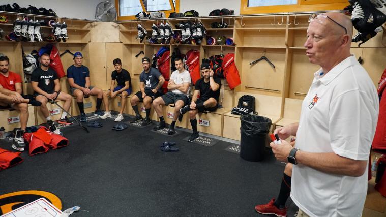 HCB-Coach Doug Mason feierte am Freitag seinen Geburtstag und am Samstag sein Debüt mit den Foxes in Meran.