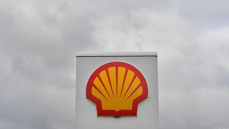 Sechs Shell-Angestellte getötet.