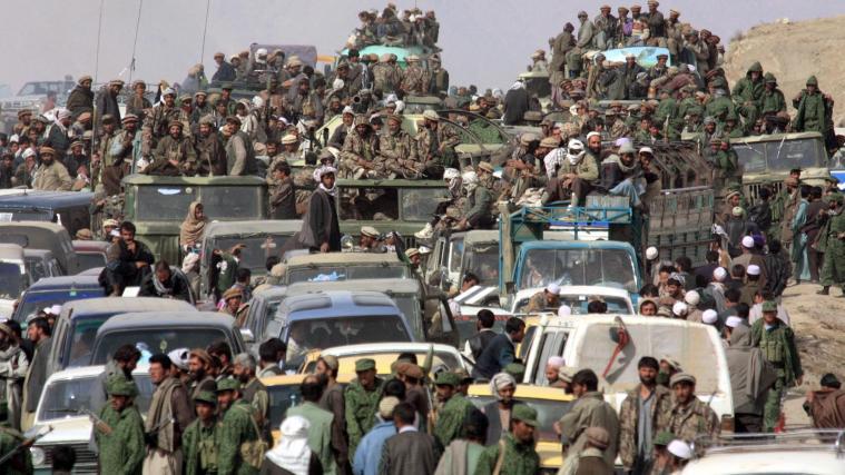 Tausende Menschen versuchen nach der Machtübernahme der Taliban Afghanistan zu verlassen.
