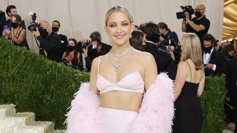 Am Abend schwebte Kate Hudson in rosa über den Teppich der New Yorker Met Gala.