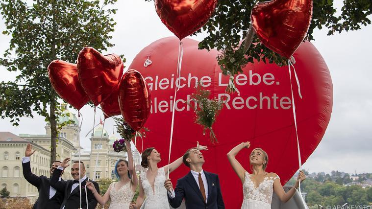 Am heutigen Sonntag stimmten die Schweizer in einer Volksabstimmung über die Homo-Ehe ab.
