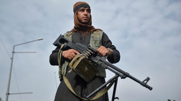 Widerstandskämpfer liefern sich Gefechte mit den Taliban.