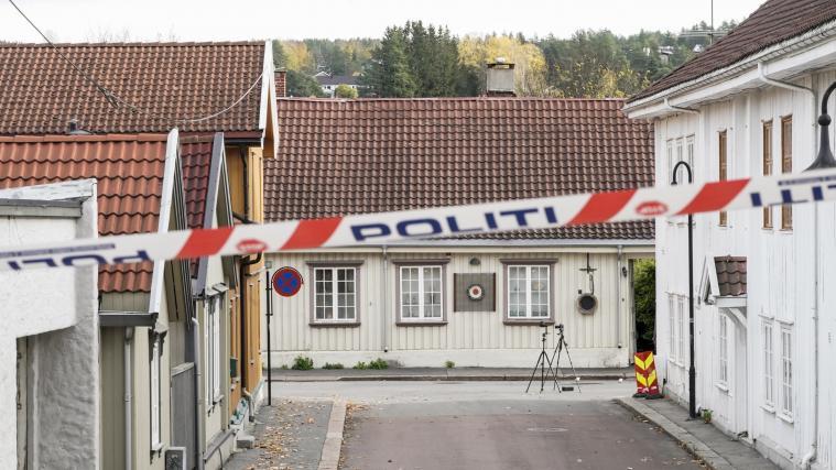 Absperrband an der Stelle, an der die Morde geschahen: Der Täter drang in Wohnungen ein und brachte dort Bewohner um.