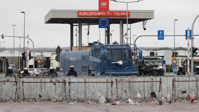 Seit Wochen versuchen Migranten, von Belarus nach Polen zu gelangen.
