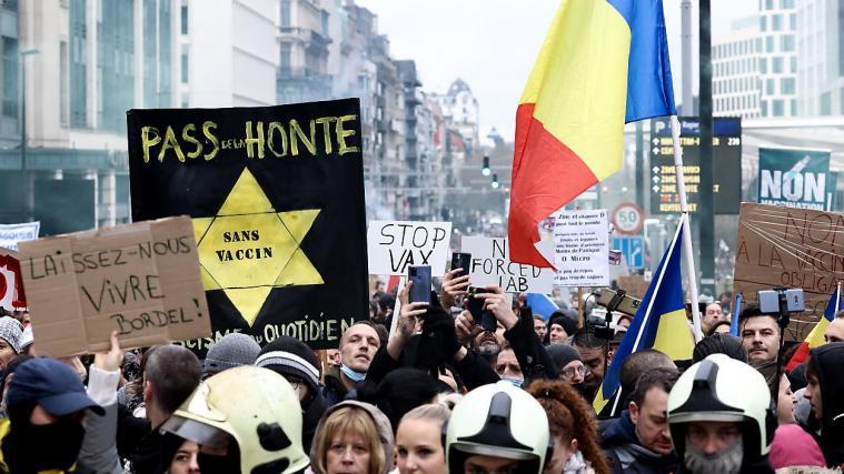 Auch bei Brüsseler Corona-Demo wird die NS-Zeit verharmlost.