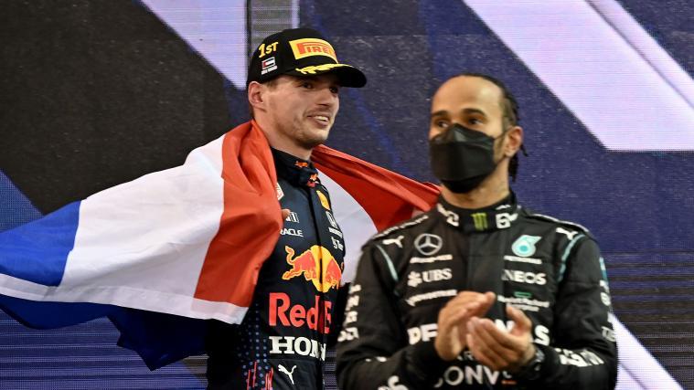 Max Verstappen (hinten) jubelt, Lewis Hamilton zeigte sich als fairer Verlierer.