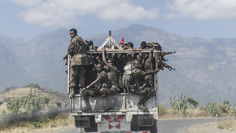 Äthiopische Soldaten im Einsatz gegen Tigray-Rebellen (Archivbild).