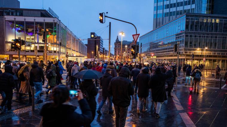 In mehreren deutschen Städten wurde gegen die Coronamaßnahmen protestiert.