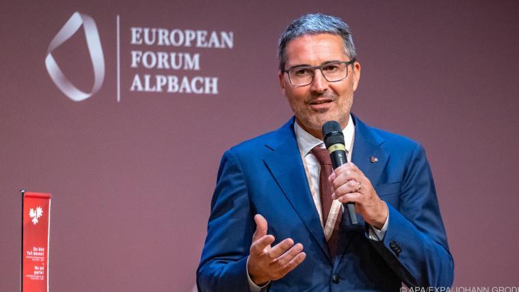 Landeshauptmann Arno Kompatscher spricht sich für eine allgemeine Impfpflicht aus.