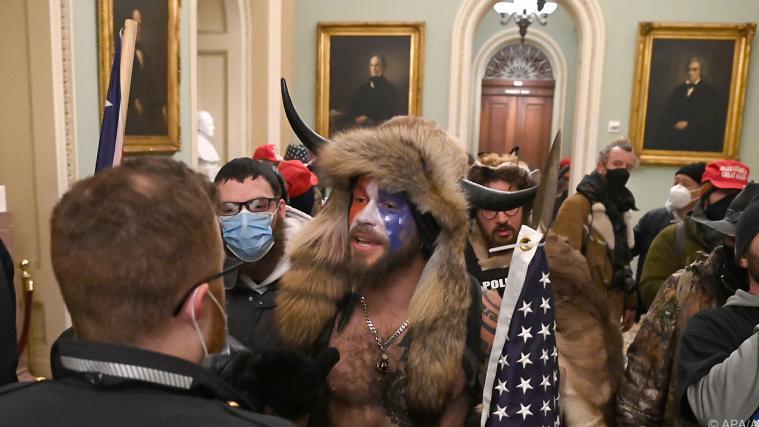Vor einem Jahr stürmten Trump-Anhänger das Kapitol in Washington.