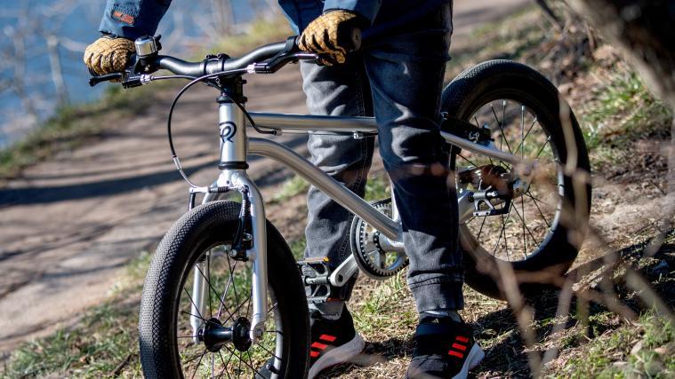 mountainbike kinderfahrrad 24 zoll Bullet 24 Zoll Dirt Jump Bike – Perfekte Wahl für Kids – tiny-rock.de