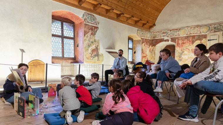 Lesung auf Schloss Runkelstein. -  Foto: © Luca Guadagnini - Lineematiche